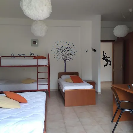 Oda ve Kahvaltı Note Di Stelle Marrùbiu